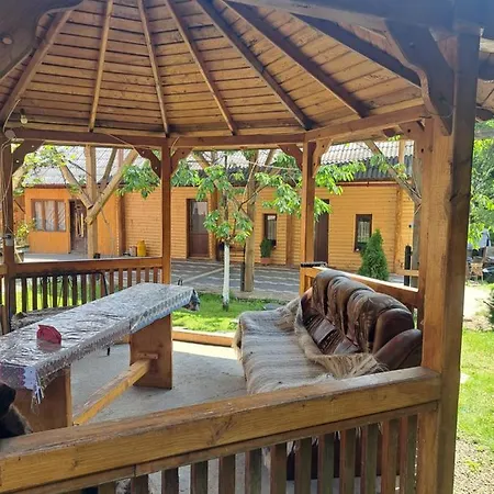Casa Utan Farm stay Valeni (Maramures)