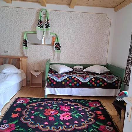 Casa Utan Farm stay *